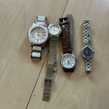 아날로그 시계 4개 세트 정크제품