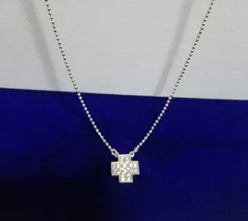 실버 크로스 모티브 목걸이