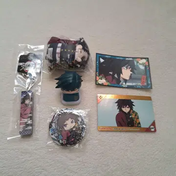 토미오카 기유 캐릭터 굿즈 세트