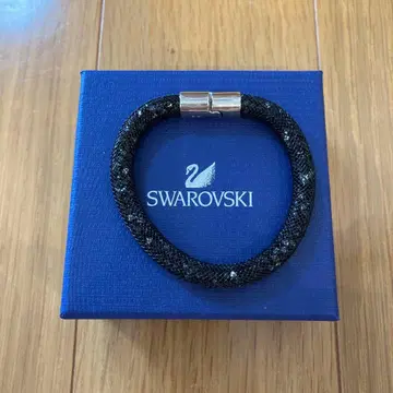 Swarovski 블랙 뜨개질 팔찌