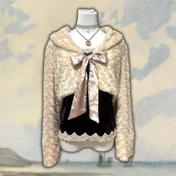 가격 인하 y2k 모리걸 베이지 퍼 숏 기장 자켓 결혼식