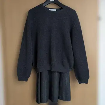 DoCLASSE 다크 그레이 니트 셋업