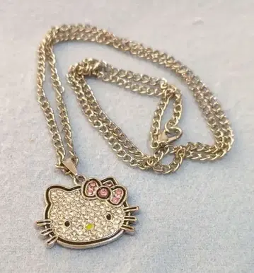 헬로키티 펜던트 목걸이