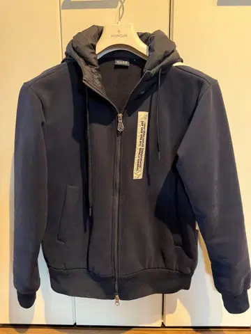 MUTA 네이비 점퍼 사이즈 4