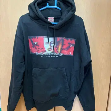 millennium parade 후드 부착 맨투맨 블랙