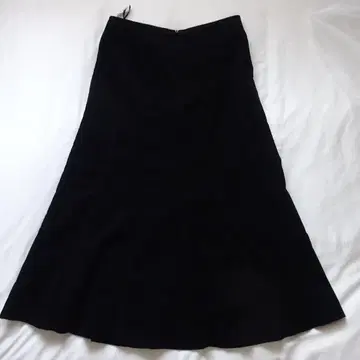로라 애슐리 코듀로이 롱 스커트 블랙 사이즈 9호