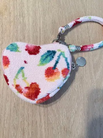 페이러 체리 패턴 하트형 파우치