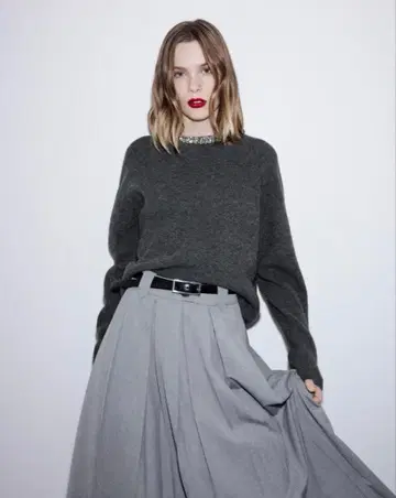 ZARA 자라 주얼리 넥 니트 스웨터