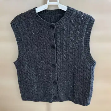 무인양품 안데스 울을 사용한 베스트 차콜 그레이 L