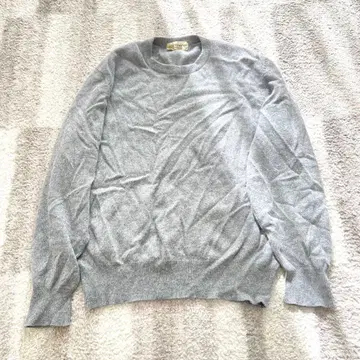 캐시미어 그레이 크루넥 스웨터