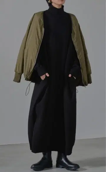 HANNE 블랙 롱 니트 원피스 (터틀넥)