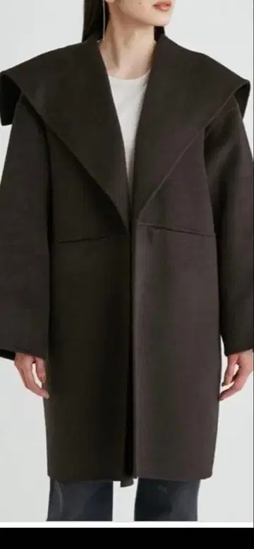 Mila Owen 울 혼방 빅 칼라 접결 샤기 코트 브라운 계열