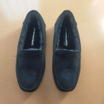 ORIENTALTRAFFIC 블랙 스웨이드 모카신