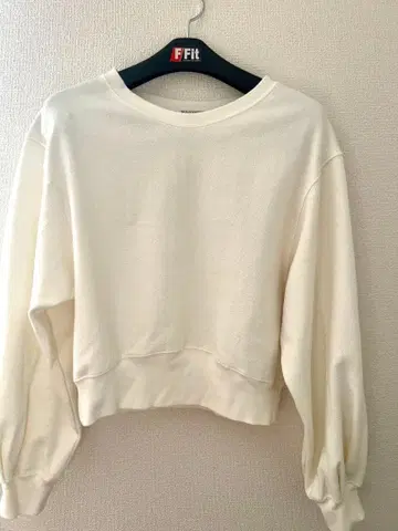 BEAUTY&YOUTH 아이보리 긴팔 상의