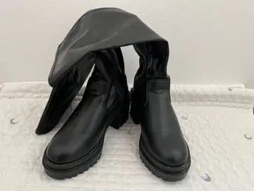 [ 즉시 결제 가격 ] CHICO 치코 통굽 볼륨 롱 부츠 블랙