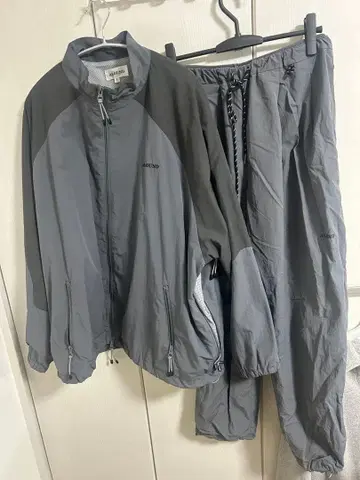 alound 벤틸레이션 나일론 셋업