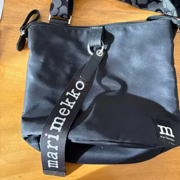 marimekko 블랙 숄더백
