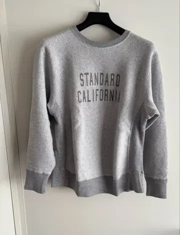 스탠다드 캘리포니아 x 챔피온 맨투맨 Lsize