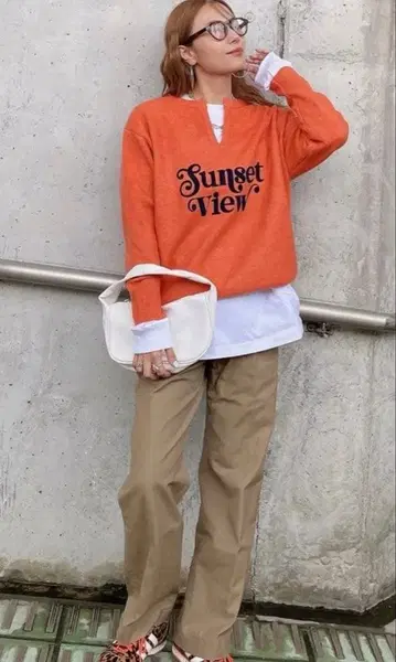 새상품 시마무라 kaoru 로고 니트 L 사이즈 오렌지