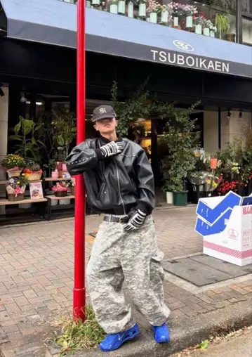 [ 새상품 ] SWEATS 카고 팬츠 S 디지털 카모플라주