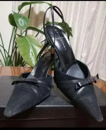 가격 인하 새상품급 아키라 오사키 스웨이드 펌프스 정가 3만 엔