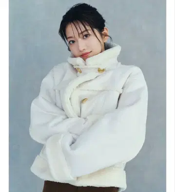 스나이델 골드 버튼 바리에 자켓