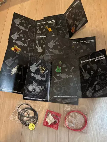 UVERworld 팬클럽 혜택 핀 배지 러버 밴드 참