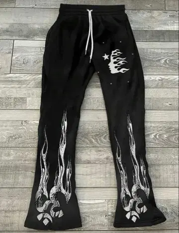 [ 당일 발송 ] hellstar 헬스타풍 블랙 플레어 팬츠