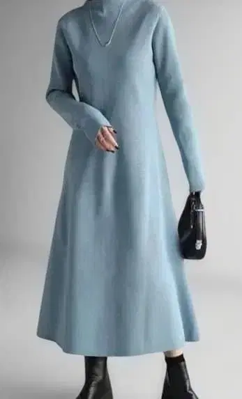 HUG'U 스카이블루 니트 롱 원피스 긴팔 A라인 상태 좋음