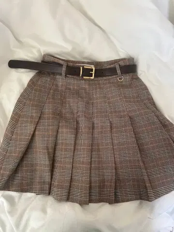 LILY BROWN 체크 무늬 플리츠 스커트 벨트 포함