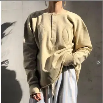 FUMIKA UCHIDA 맨투맨