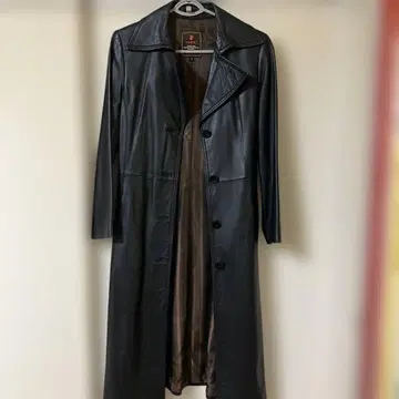 CASER 블랙 가죽 코트 38 M
