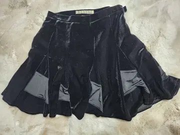 GRACE CONTINENTAL 벨로아 플리츠 스커트