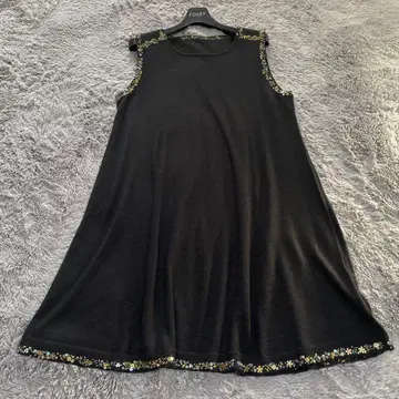 TOKUKO 1er VOL 비즈 자수 니트 튜닉 슬리브리스 9