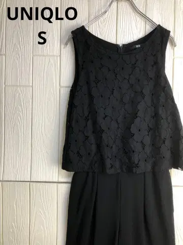 UNIQLO 블랙 레이스 올인원 지퍼 달린 S 사이즈