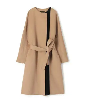 정가 17만 투모로우랜드 이탈리아제 AlmaRosa 코트