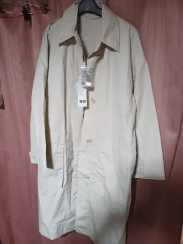 택 포함 새상품 UNIQLO 베이지 코튼 소재 트렌치코트 M 사이즈