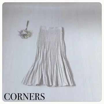 [ 새상품급 ] CORNERS 코너즈 플리츠 니트 스커트 베이지 M
