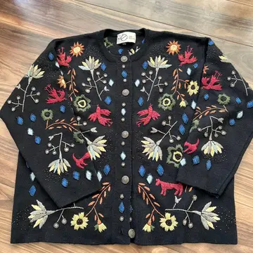 자수 가디건