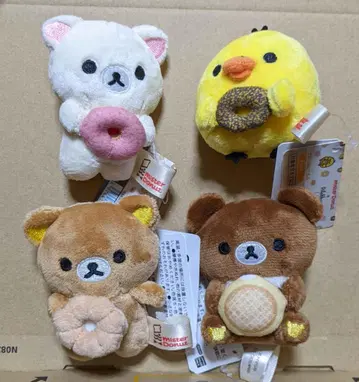 연말 세일 리락쿠마 x 미스터 도넛 테노리 봉제 인형 4개