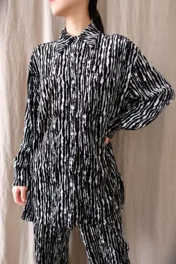 ERiKOKATORi leaf vein standard shirts