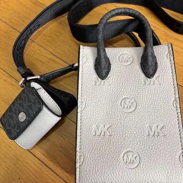 Michael Kors 숄더백 화이트/블랙
