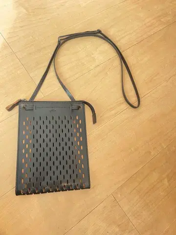 genten 컷워크 가죽 사코슈