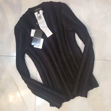 EMPORIO ARMANI 블랙 리브 스웨터 XS