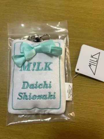 M!LK 시오자키 타이치 포토 카드 포함 패스 케이스