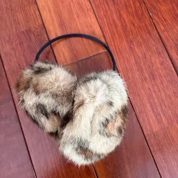 레오파드 레오파드 무늬 리얼 퍼 귀도리