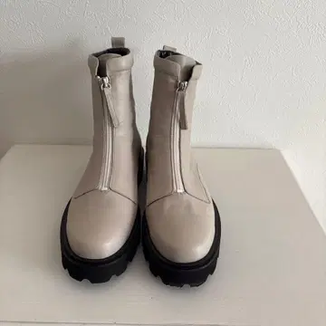 히미코 소가죽 발수 숏부츠 아이보리 26cm