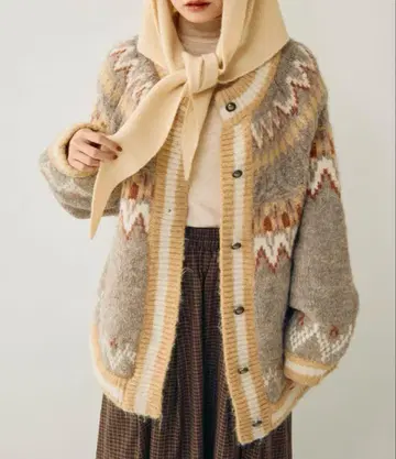 크리스프 노르딕 오버 니트 가디건 그레이지