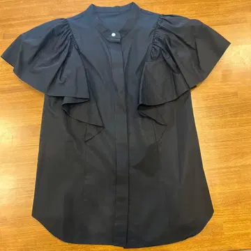 ESTNATION 프릴 슬리브 블라우스