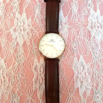 새상품급 DANIEL WELLINGTON 남성용 손목시계 MD49